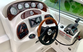 Sea Ray 315 Sundancer   (2004)