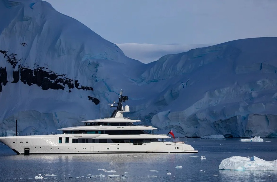Turquoise Yachts  Infinite Jest