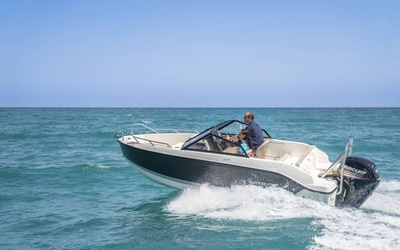 Quicksilver Activ 555 Bowrider
