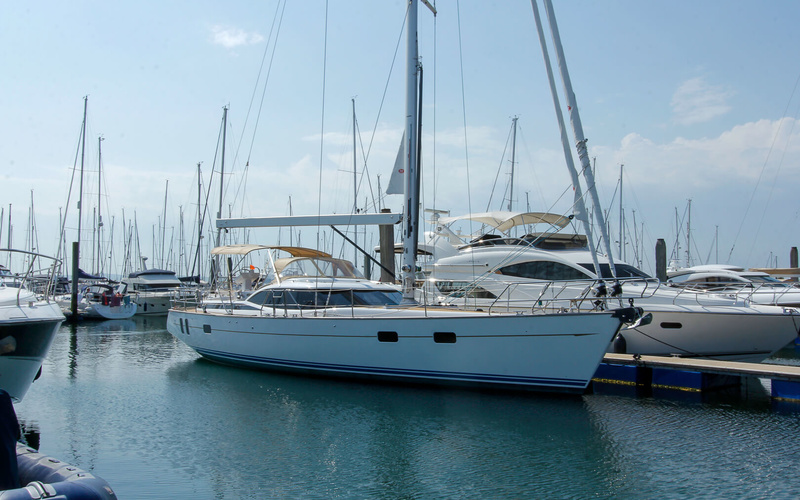 Discovery Custom 58