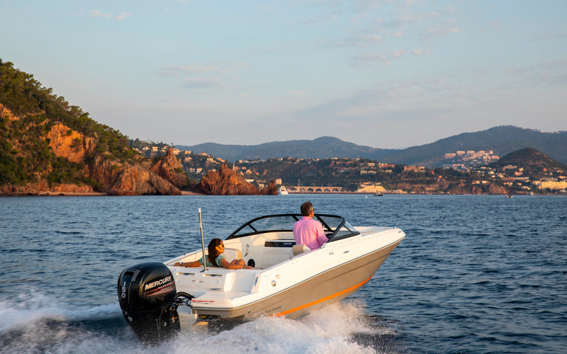 Bayliner VR4 Bowrider Outboard