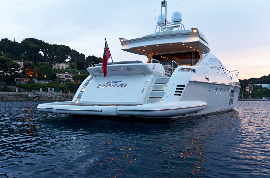 Azimut Nami