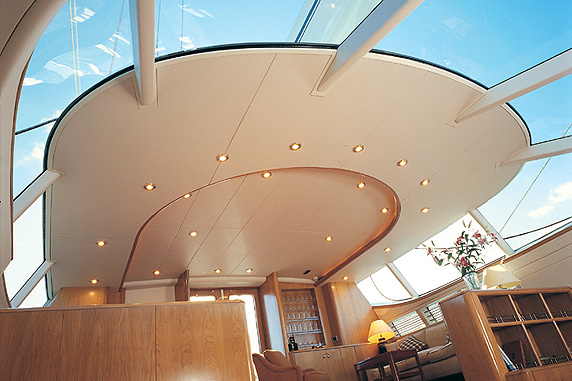 Pendennis Shipyard Tenaz
