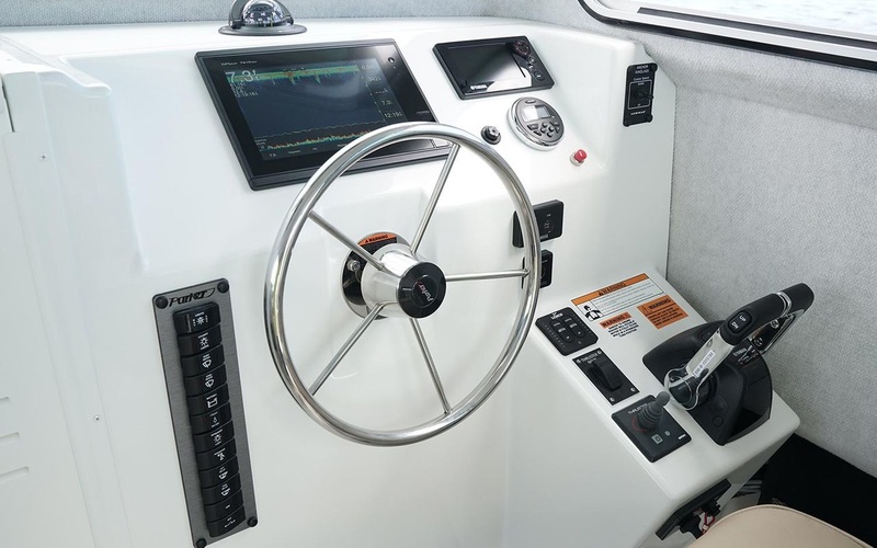 Parker 2520 XL Sport Cabin