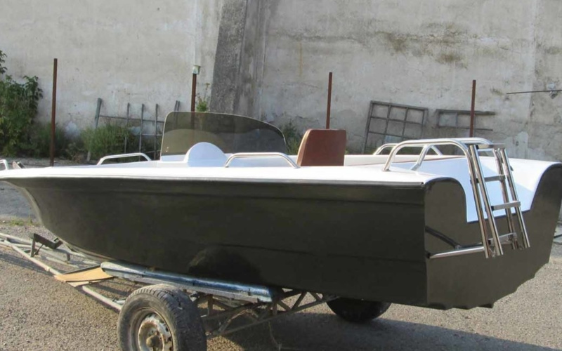 Akua Boat Касатка 450