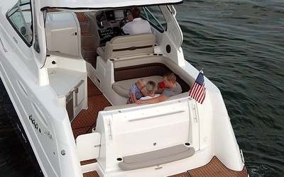 Rinker 370 EC