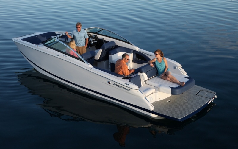 Four Winns SL262