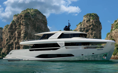 Ferretti Infynito 90
