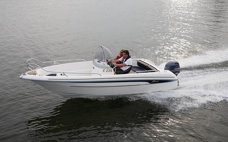 Yamarin 56 Center Console
