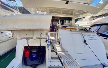 Azimut 80 (2006)