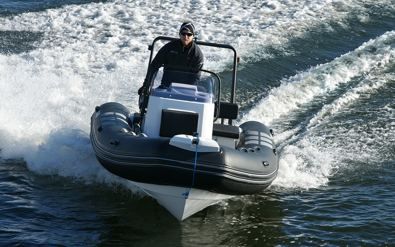 Brig Navigator 485