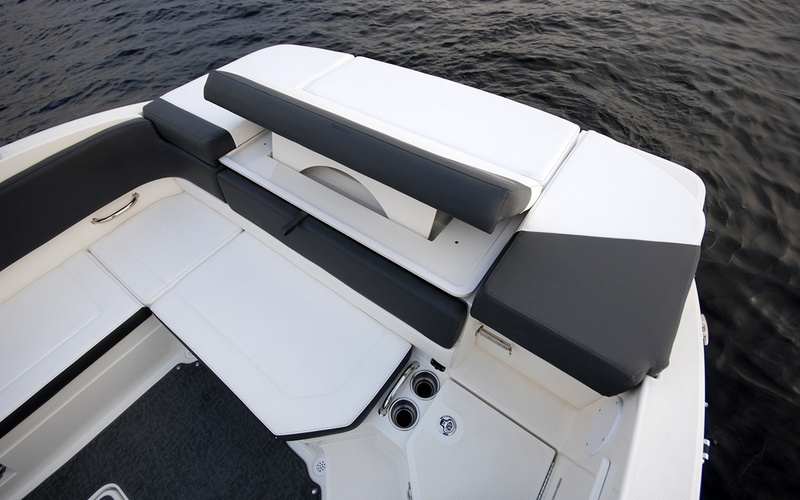 Sea Ray 230 SPX