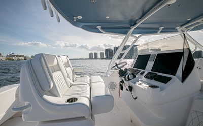Intrepid  345 Valor