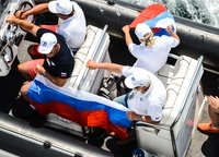 Команда поддержки Игоря Зарецкого на старте регаты в Ле-Сабль-д'Олон