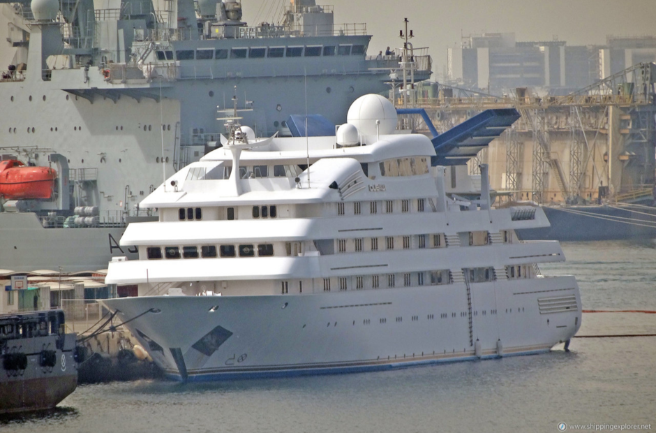 Cantiere Navale Ferrari Dubawi