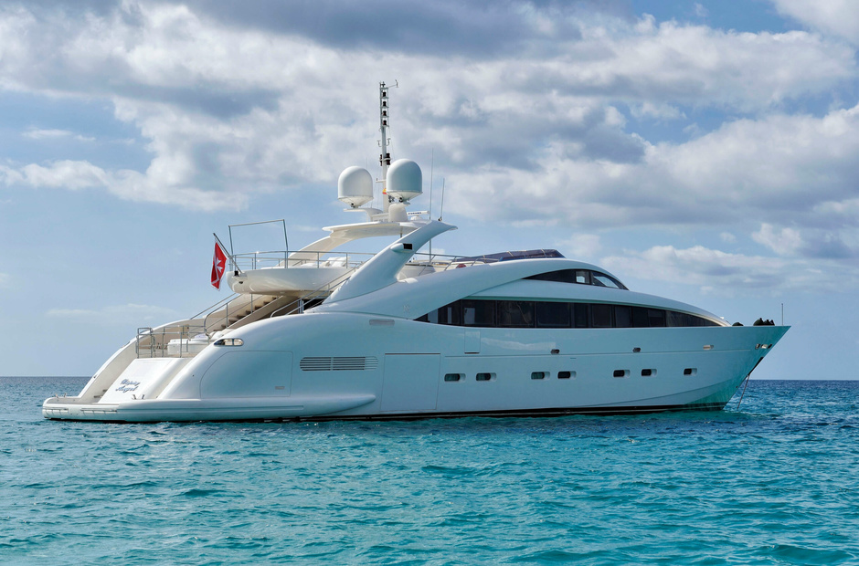 ISA Yachts Whispering Angel