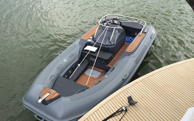 R.I.B.-Line 4.2 Jet Tender