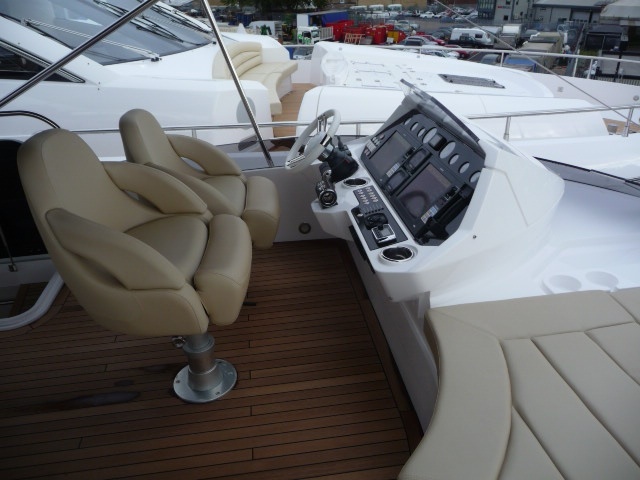 Sunseeker 68 Sport Yacht
