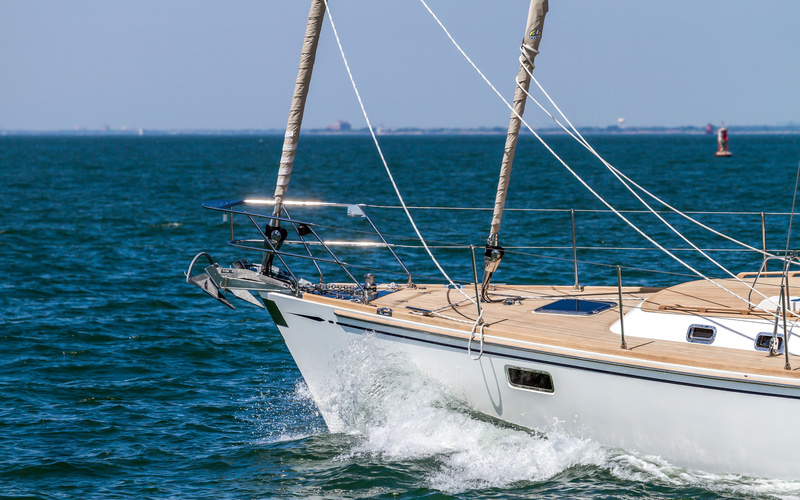 Hylas  H70