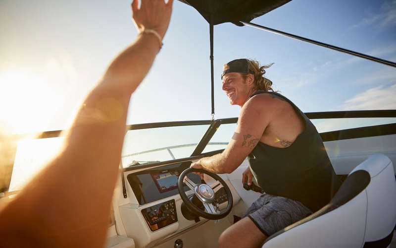 Sea Ray Sun Sport 230 OB