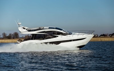 Galeon 510 Skydeck