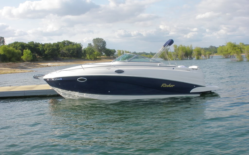 Rinker Fiesta Vee 250
