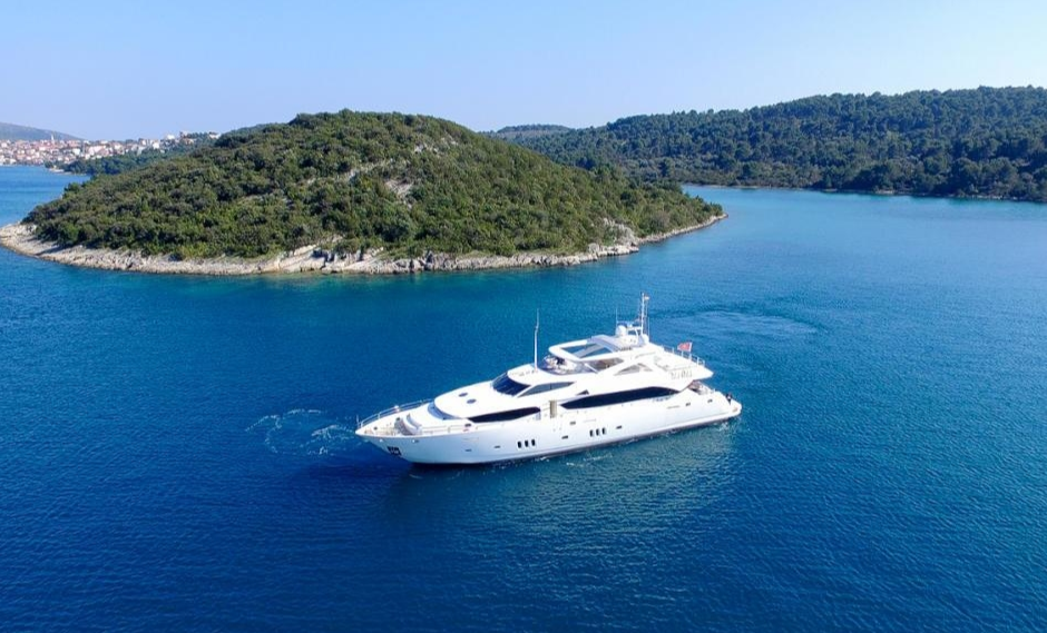 Sunseeker Yvonne