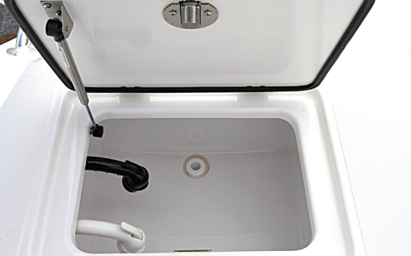 Bahama 37