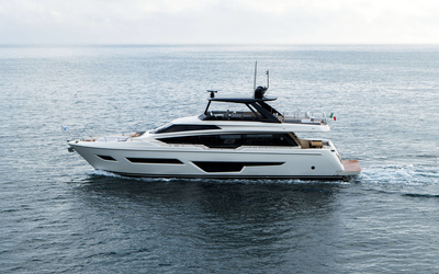 Ferretti 780