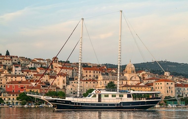 Custom Boats Aurum