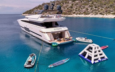Golden Yachts O'Neiro