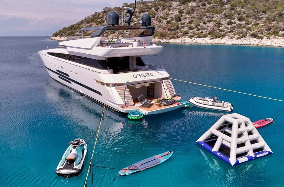 Golden Yachts  O'Neiro