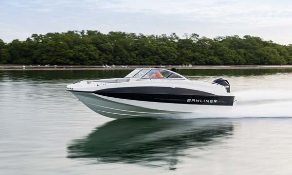 Bayliner 190 Deck Boat