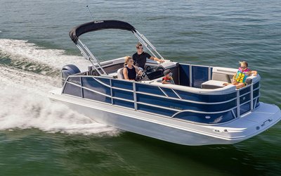Hurricane FunDeck 2260
