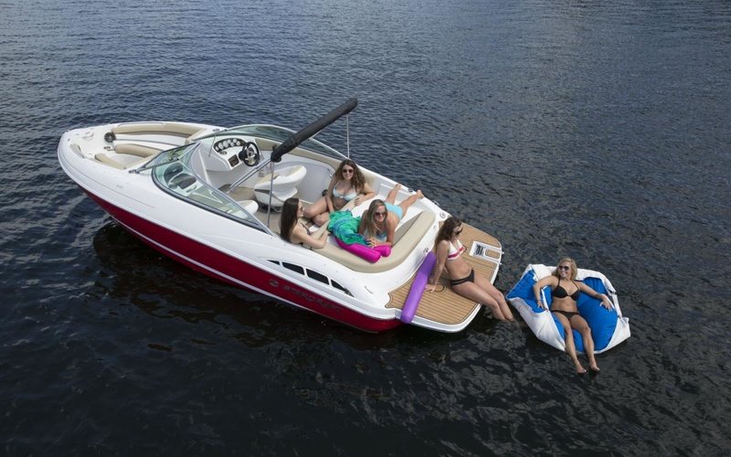 Starcraft Limited Runabout 2321 RE I/O