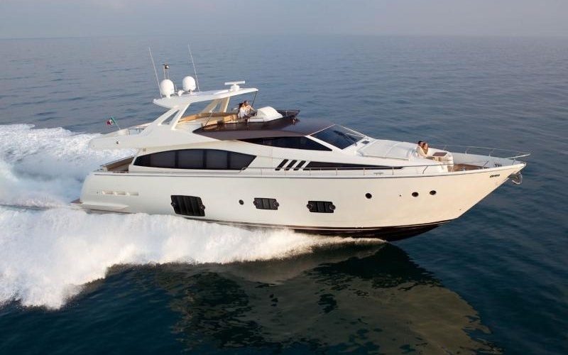 Ferretti 800 