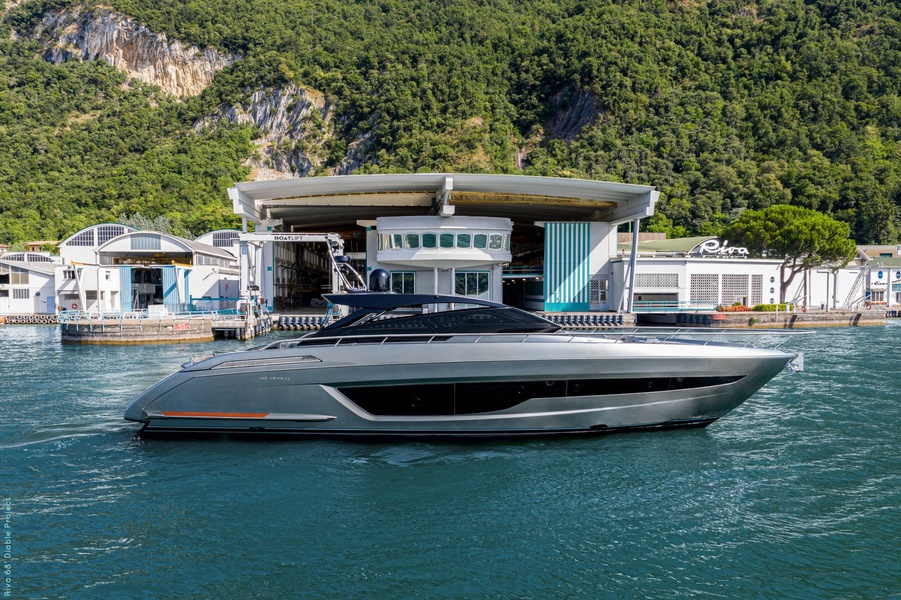 Riva 68’ Diable