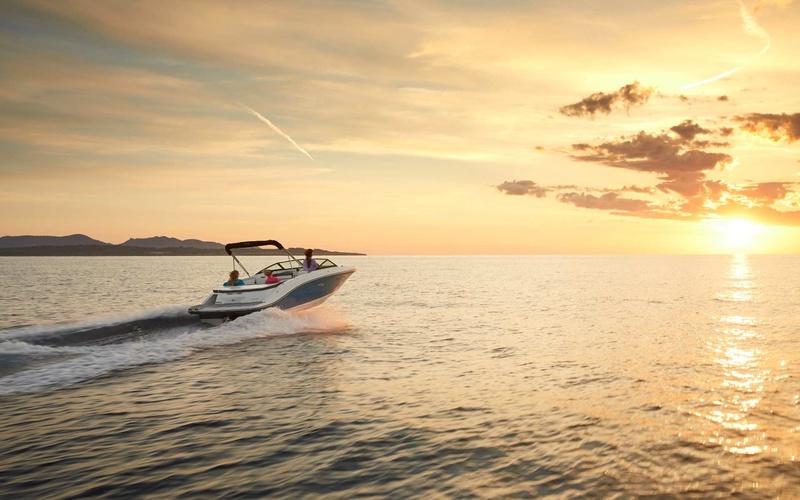 Sea Ray SPX 210