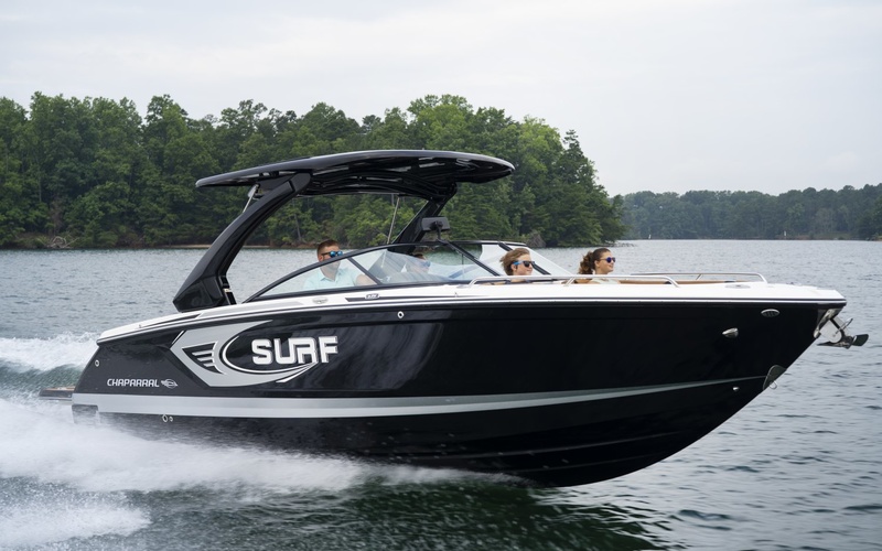 Chaparral 28 Surf