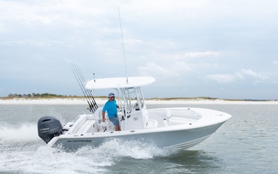 Sportsman Heritage 211 Center Console