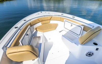 Sportsman Heritage 261 Center Console