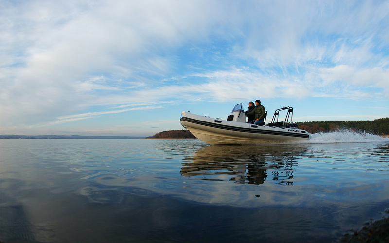 Brig Navigator 520
