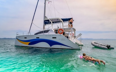 Island Spirit 410