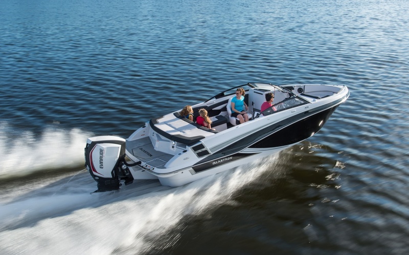 Glastron GT 240
