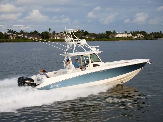Boston Whaler 370 Outrage