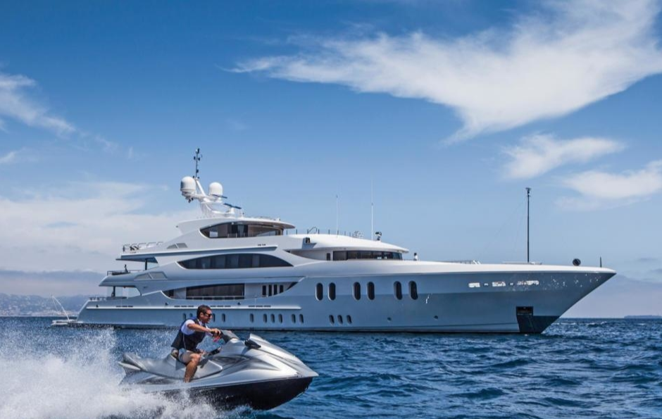 Trinity Yachts Liberty