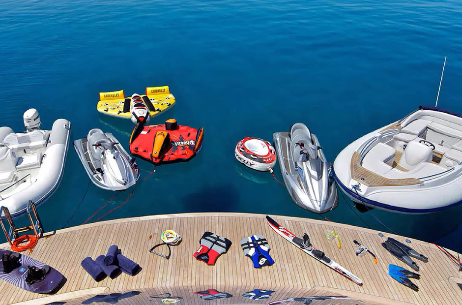 Golden Yachts  Mia Rama