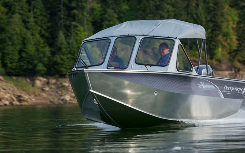 Duckworth 16 Advantage Outboard