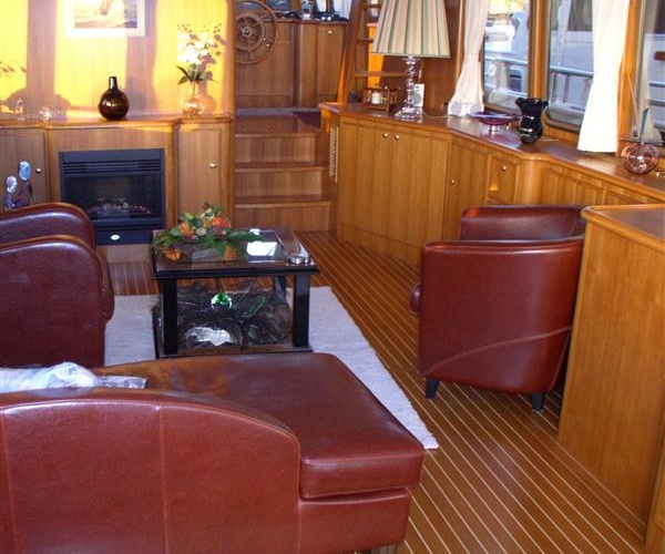 De Alm  Almtrawler 1530