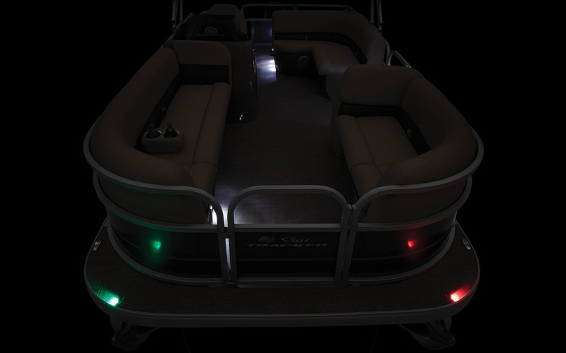 Sun Tracker Party Barge 18 DLX